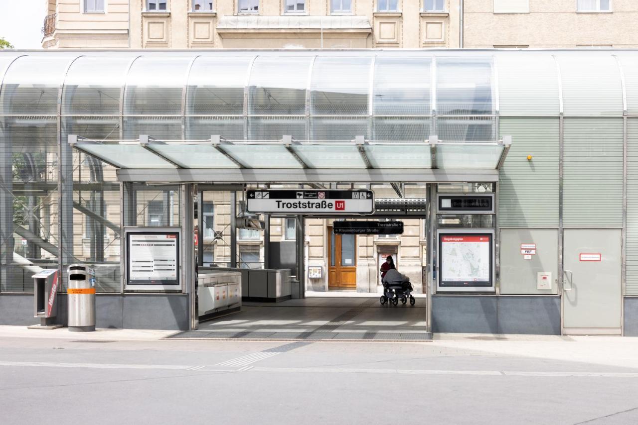 Yeshello Central Station Studio Wien Eksteriør billede